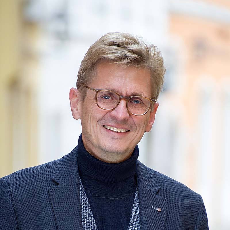 Das Bild zeigt Dr. Christoph Seidl.