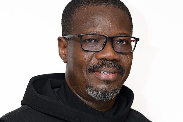 Das Bild ist ein Link zum Editorial.